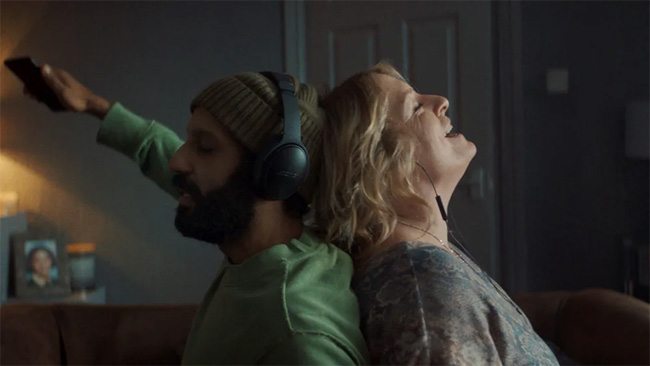 Adeel Akhtar and Claire Rushbrook in the film Ali and Ava from the British director Clio Barnard