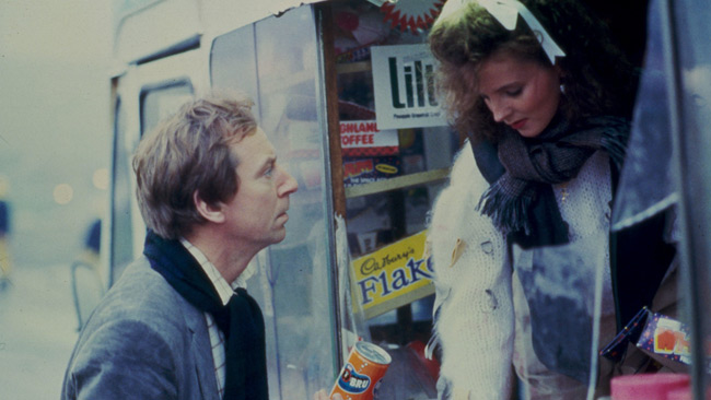 Bill Forsyth's Comfort and Joy (1984)