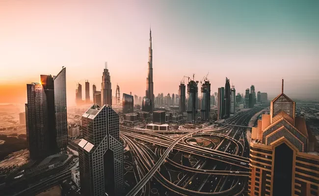 The observation deck provides visitors with a breathtaking view of The Palm and its surroundings.