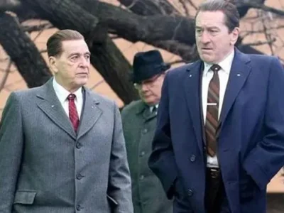 Robert De Niro wears shoe lifts for The Irishman