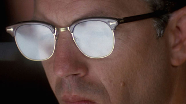 Reflection in Kevin Costner's glasses - Oliver Stone's JFK